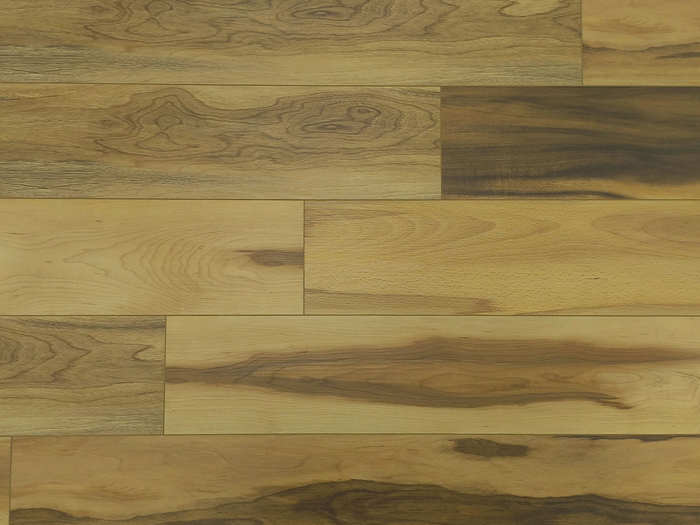 Pavimentazione SPC Grano di legno giallo caldo 7,25 × 48 
