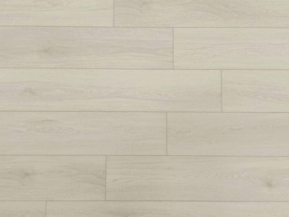 Pavimento SPC in frassino tono legno 7,25×48